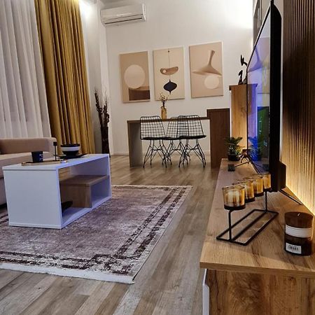 Luxury Apartment Tirana Exterior photo